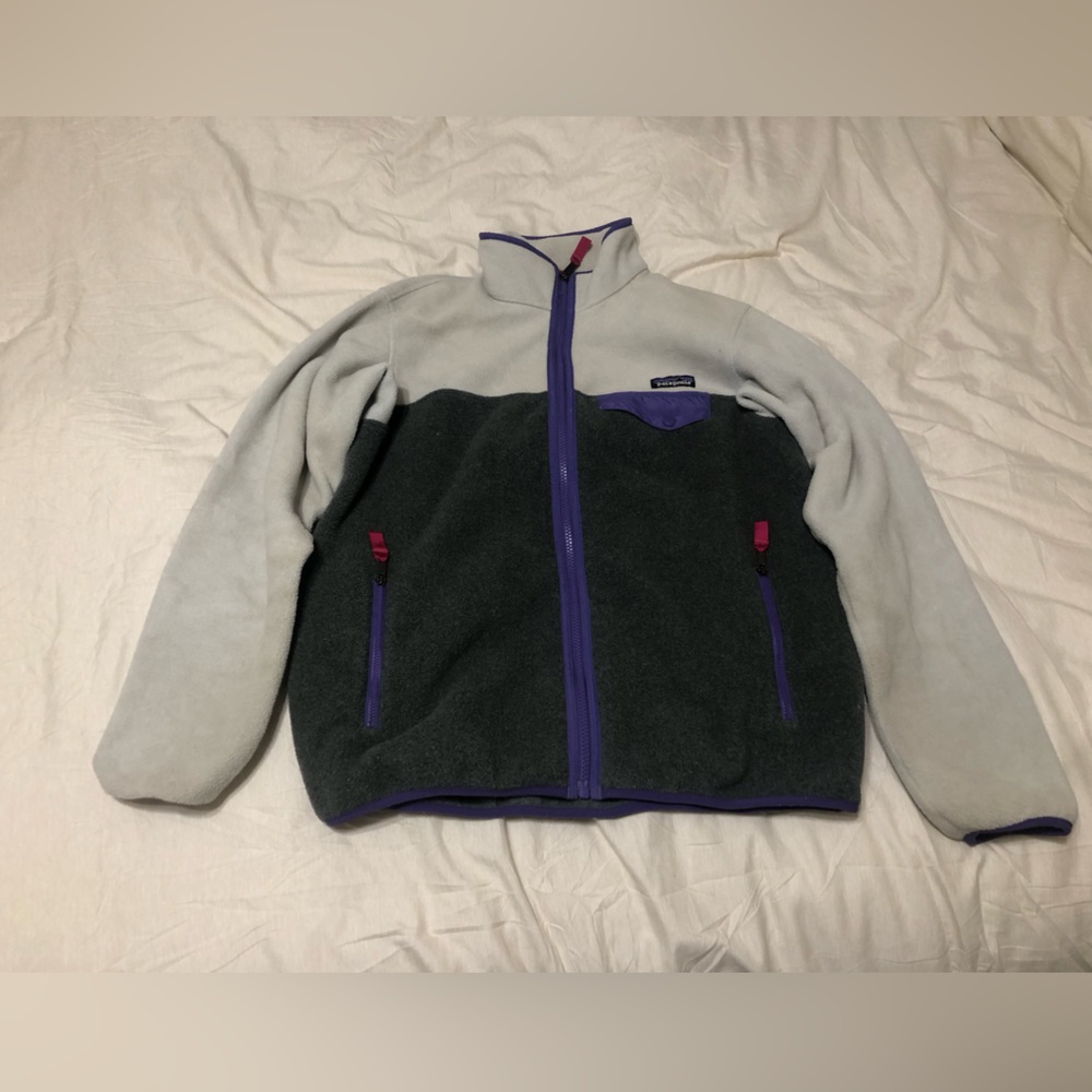 Patagonia full zip fleece jacket.